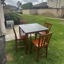 Dinning room table and chairs