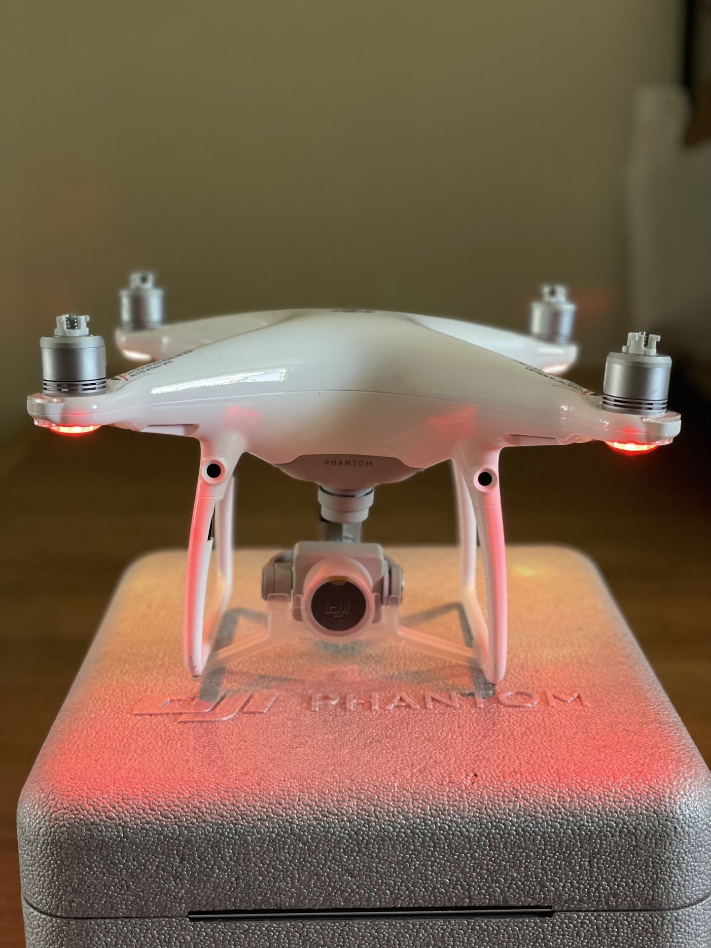 DJI Phantom 4 Pro V2 (Drone)