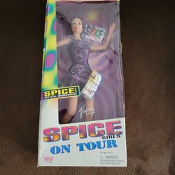 Vintage SPICE GIRLS On Tour Victoria Beckham Posh Spice Doll  Vintage 1998