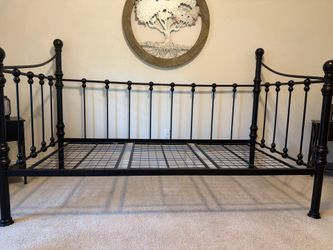Twin size metal bed frame