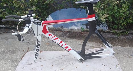 2012 Giant Trinity Advanced Pro frameset and accessories