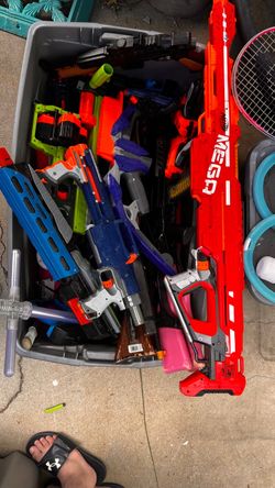Toys.  Diferent.   Nerf.