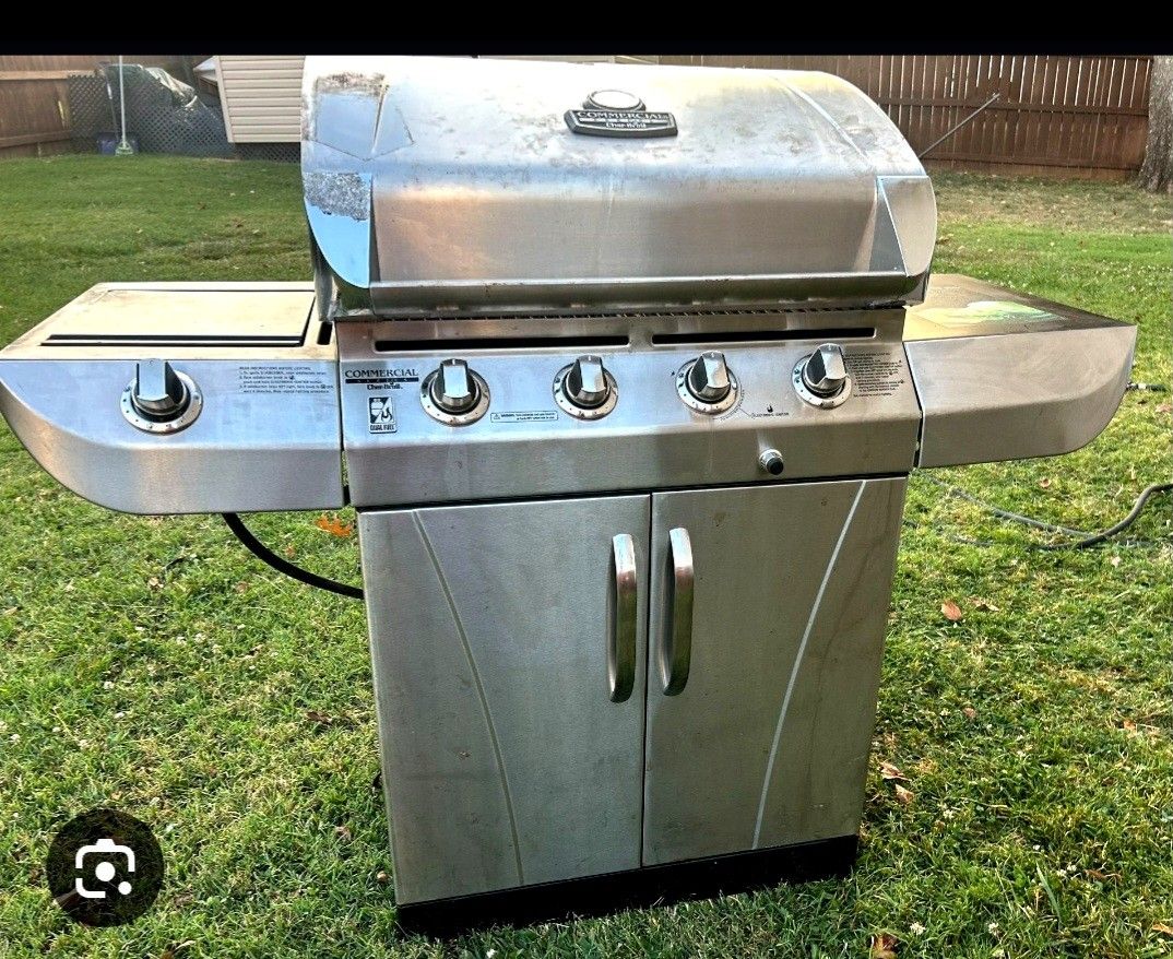 BBQ Char Broil  Gas Grill 