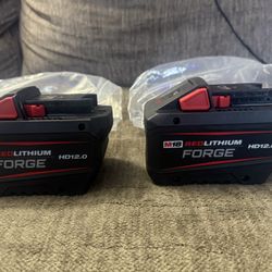 Milwaukee Forge Battery 12v Set