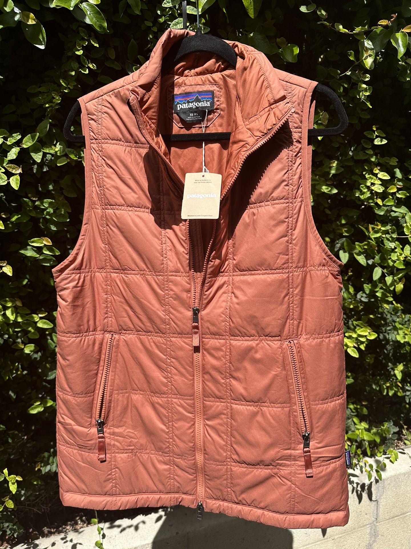 New: Patagonia Lost Canyon Vest: XS