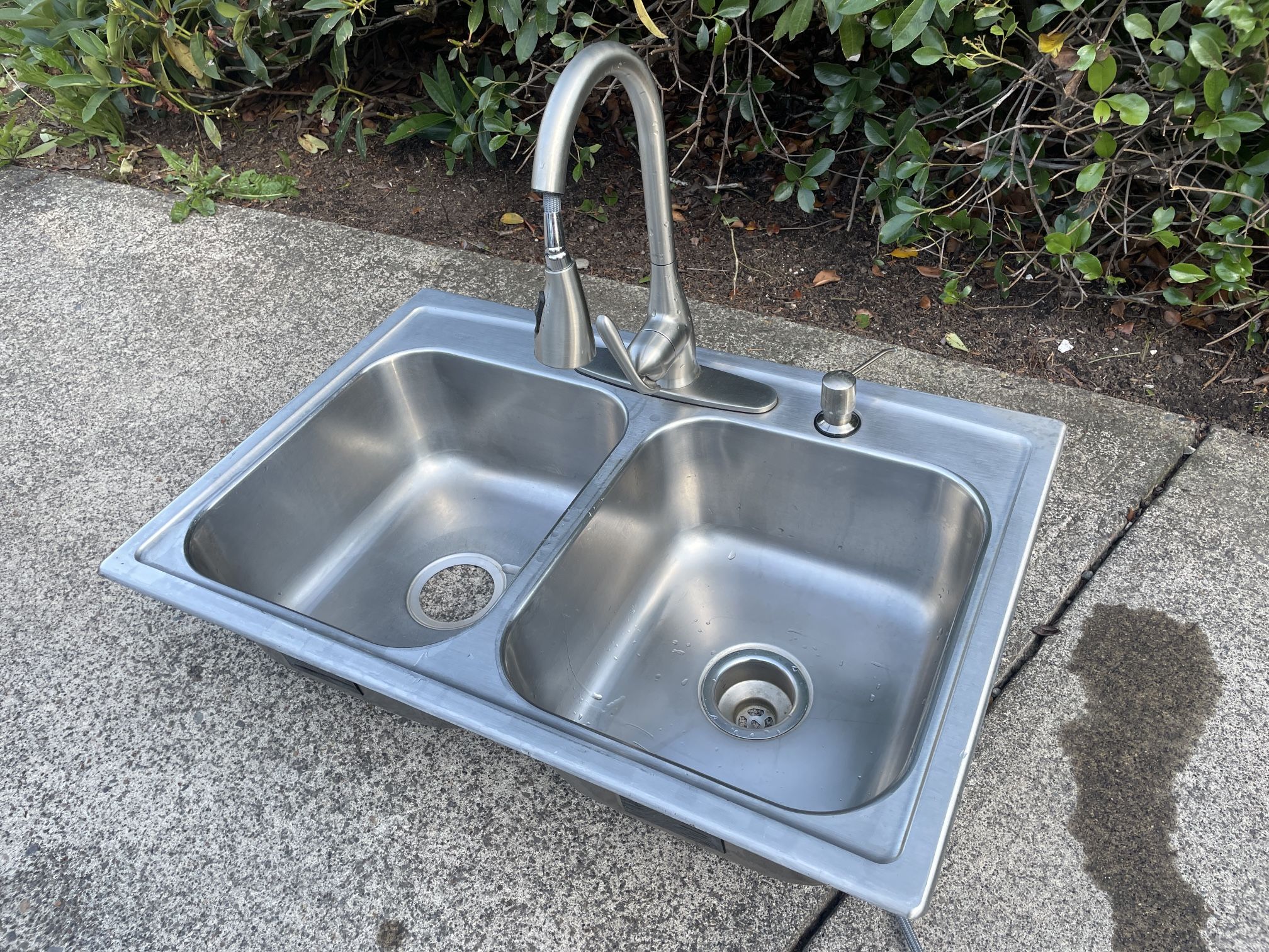 Koehler 33x22” Stainless steel Double Sink