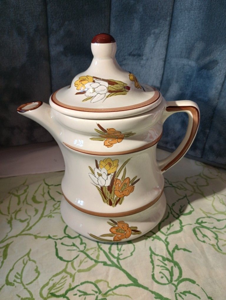 VINTAGE 2PC CALIFORNIA POTTERY USA Crocus COFFEE TEA POT 8.5"