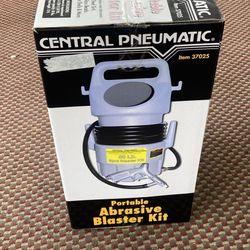 Central pneumatic and portable abrasive blaster kit