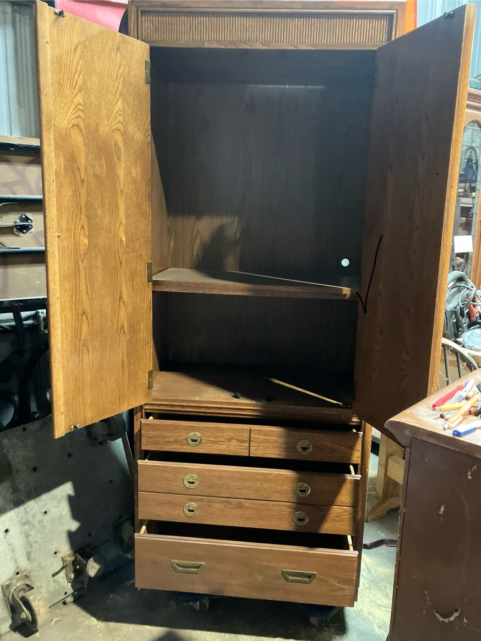 Armoire / Media Cabinet