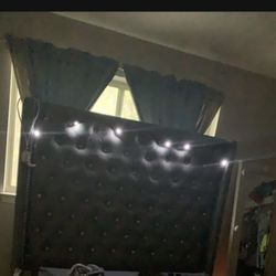 Gorgeous Queen Bedroom Set