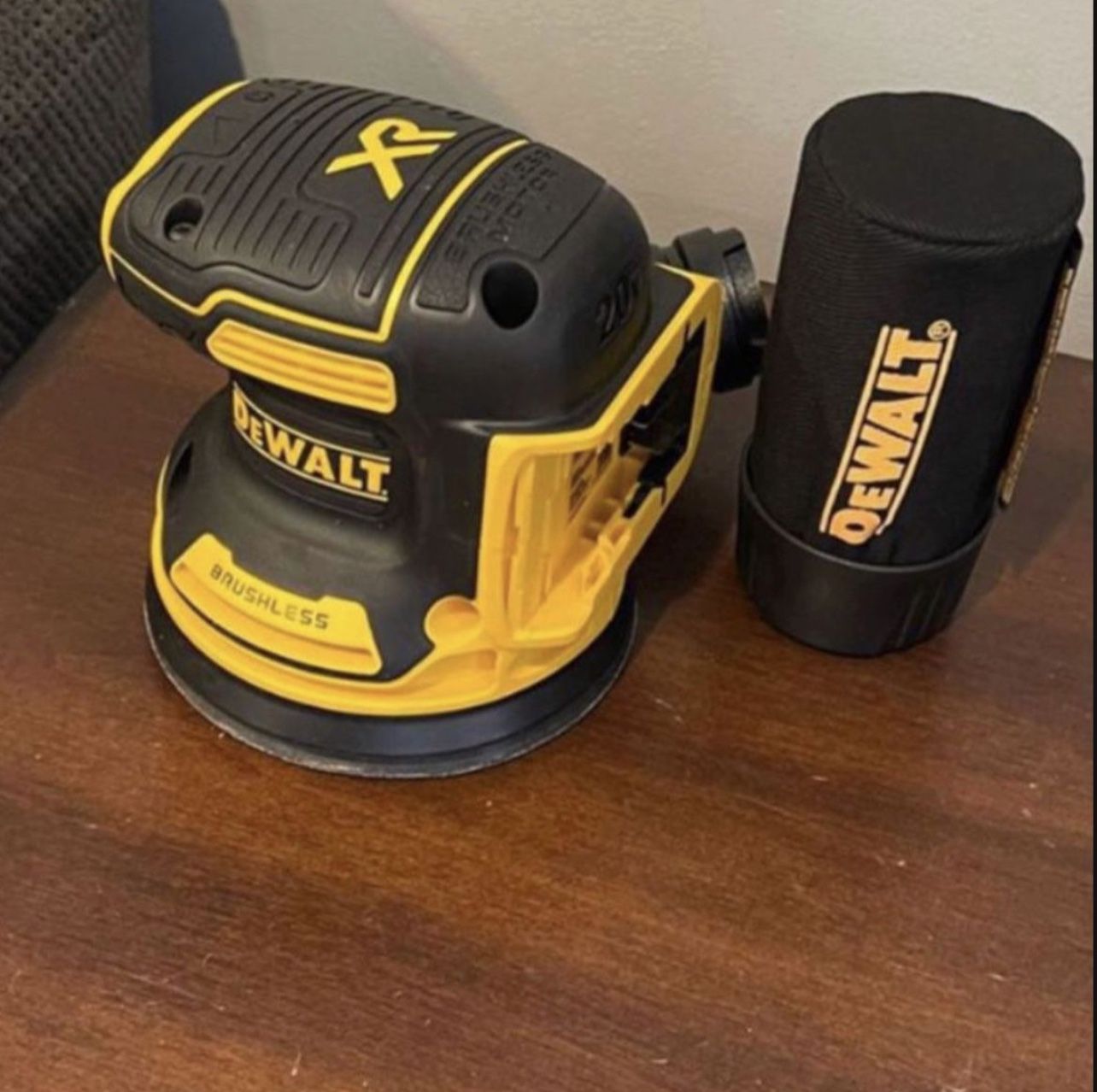 Dewalt Sander 20V. $100 🔥 Tool Only 🔥 Pick Up In Van Nuys