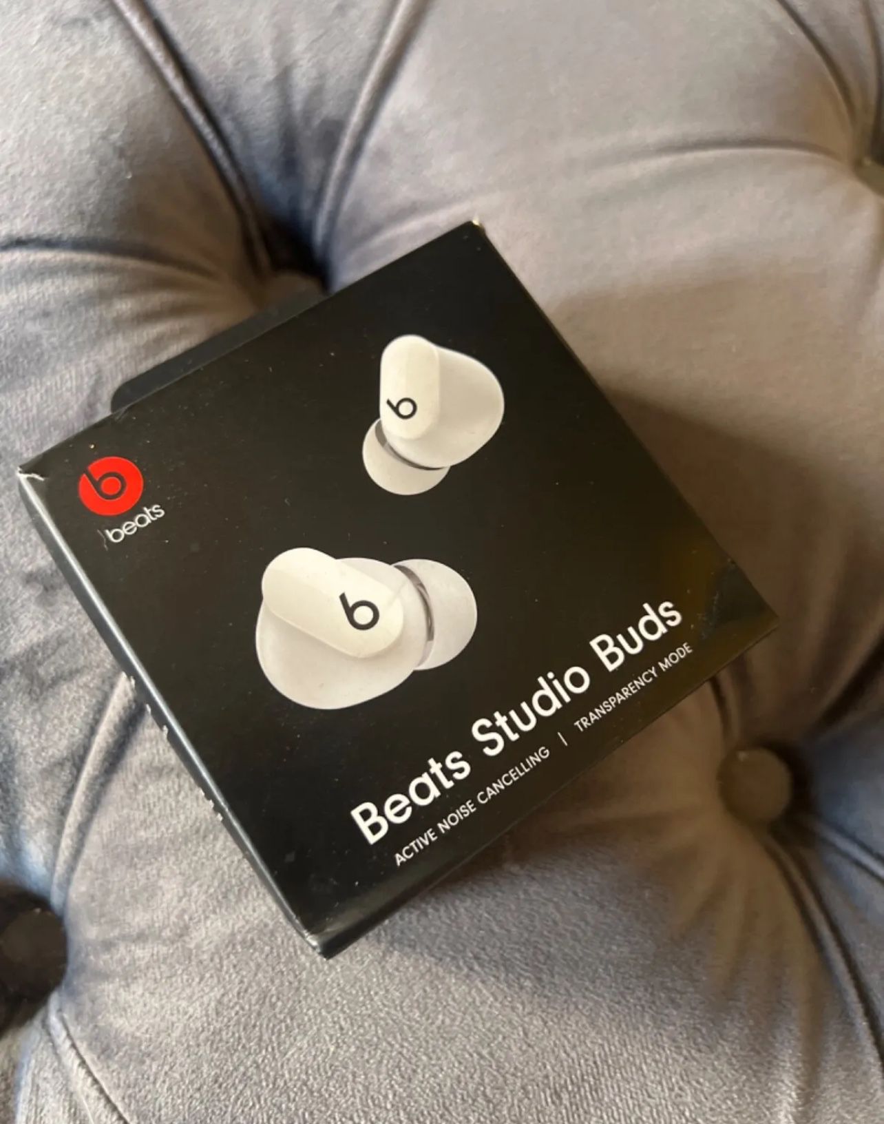 NEW SEALED Apple Beats by Dr. Dre Studio Buds - White