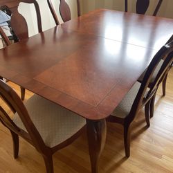 Thomasville  Dinning Table