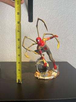 Spiderman display figure