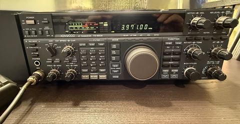 Kenwood TS-850S + Power Supply + Extras