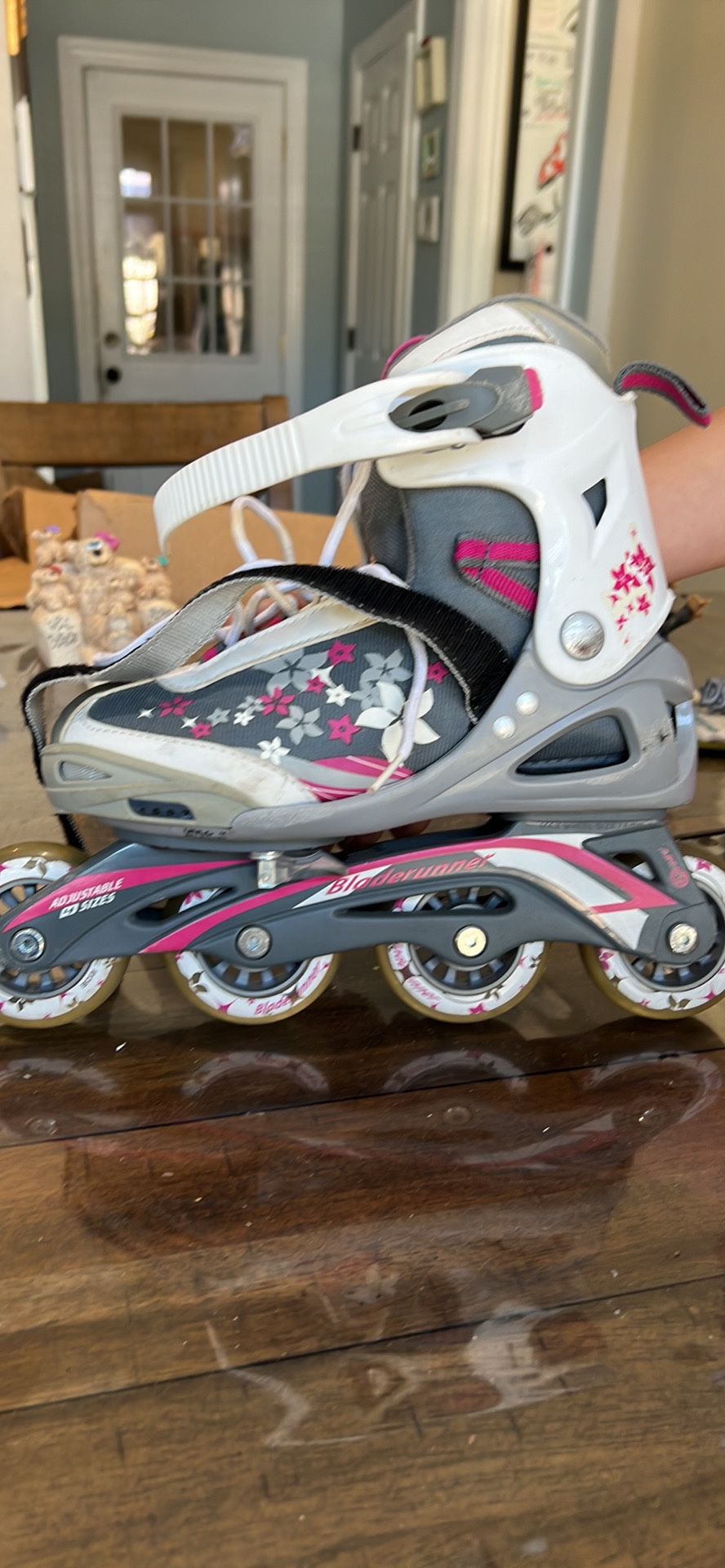 roller blades blade runner phaser g -adjustable size 4-7