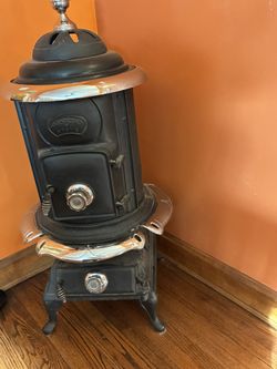 Pot Belly Stove .