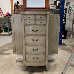 JEWELRY CABINET