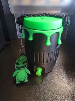 Oogie boogie koozie