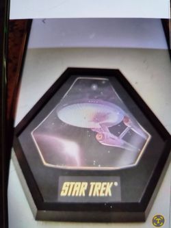 Star trek plate in a frame perfect