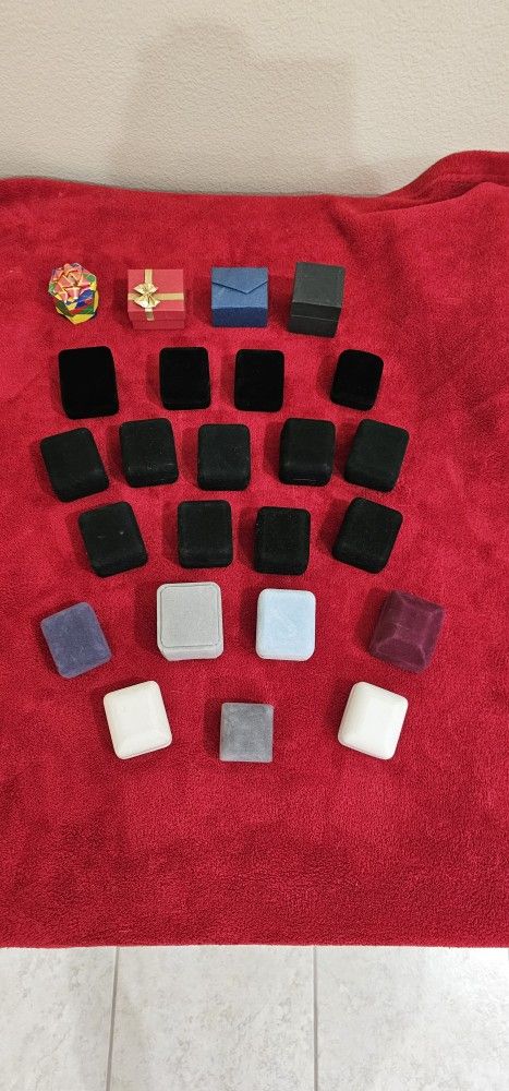Lot Of Velvet And Flocked Hinged Ring Boxes