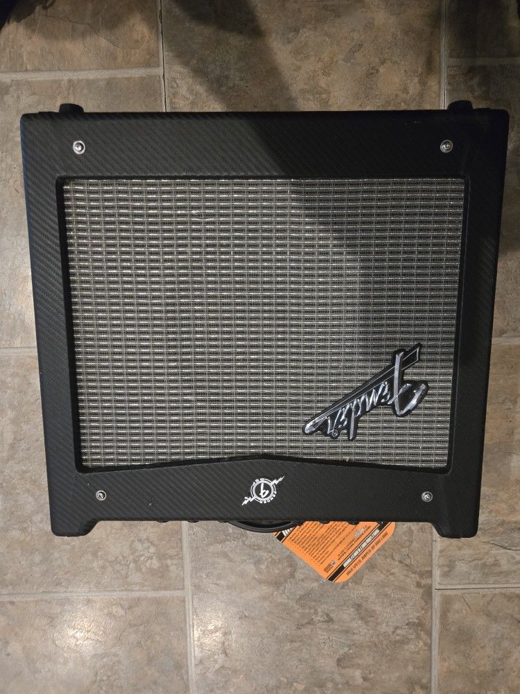 Fender Mustang 1