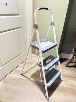 Cosco 3-Step Folding Step Stool