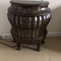 Solid Wood Drum Nightstand / Accent Chest – 3 Drawers