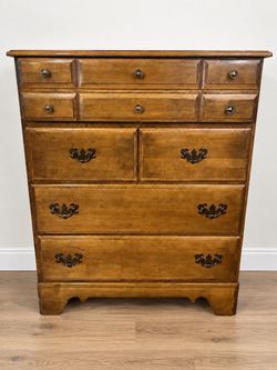Vintage Solid Maple Tall Dresser / Chest of Drawers – Colonial