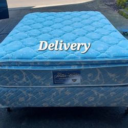 Full Size Pillow Top Mattress And Box Springs With Metal Frame 