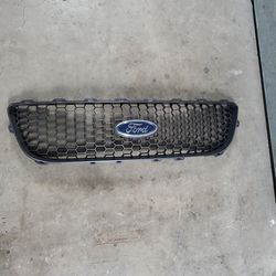 01 - 04  Ford F150 grill PN # 3317