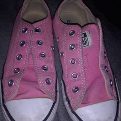 Pink Low Converse