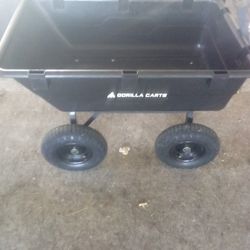 Gorilla Poly Dump Cart