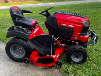 Craftsman T4400   Brand New!  Never Cut Grass!