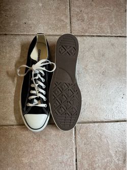 Converse Tennis Shoes-NEW