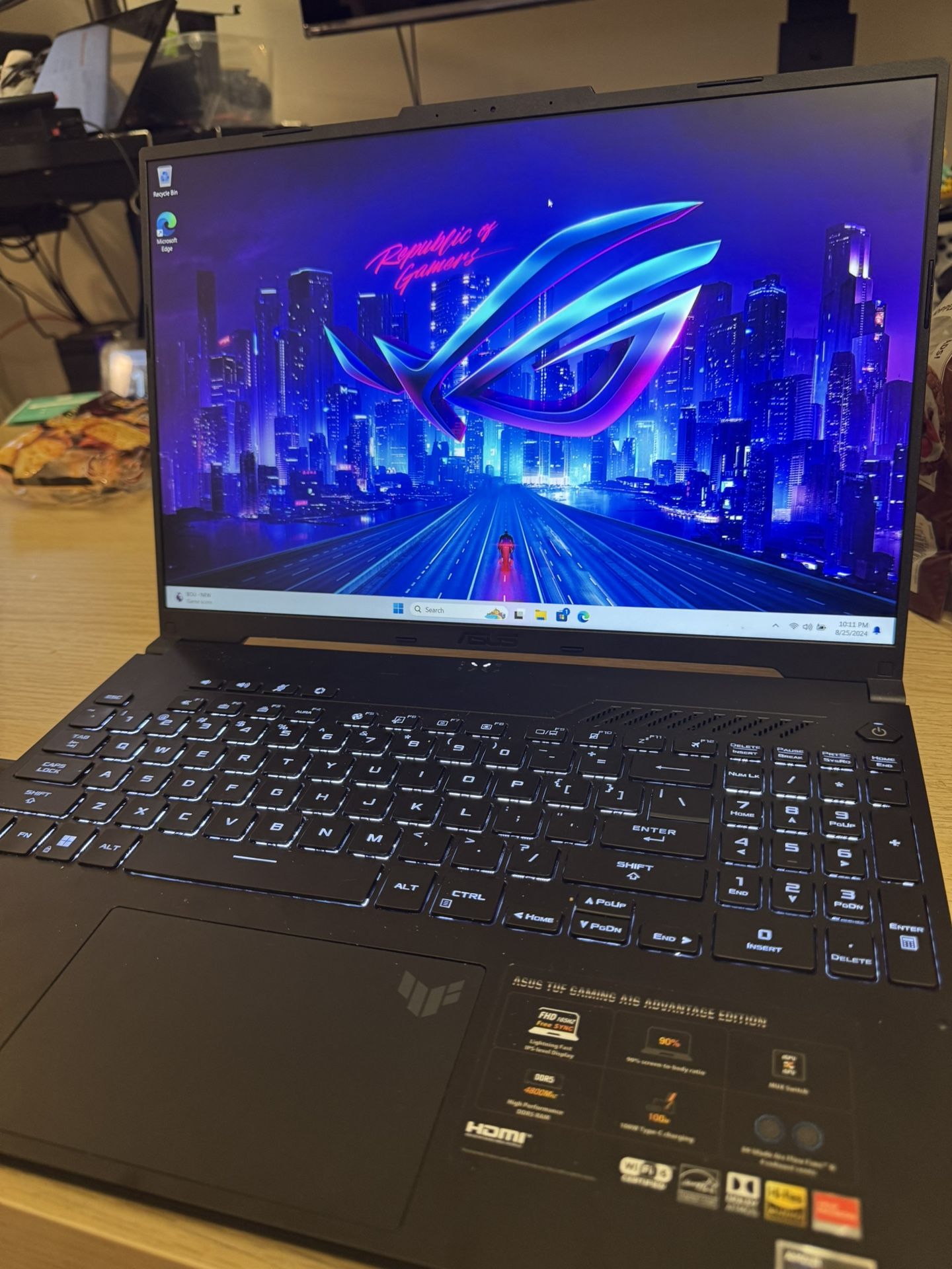 Asus tuf 165hz gaming laptop Ryzen 7 7735h rx7600s 16+512