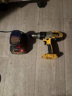 DeWalt Cordless Drill with Battery and Charger
