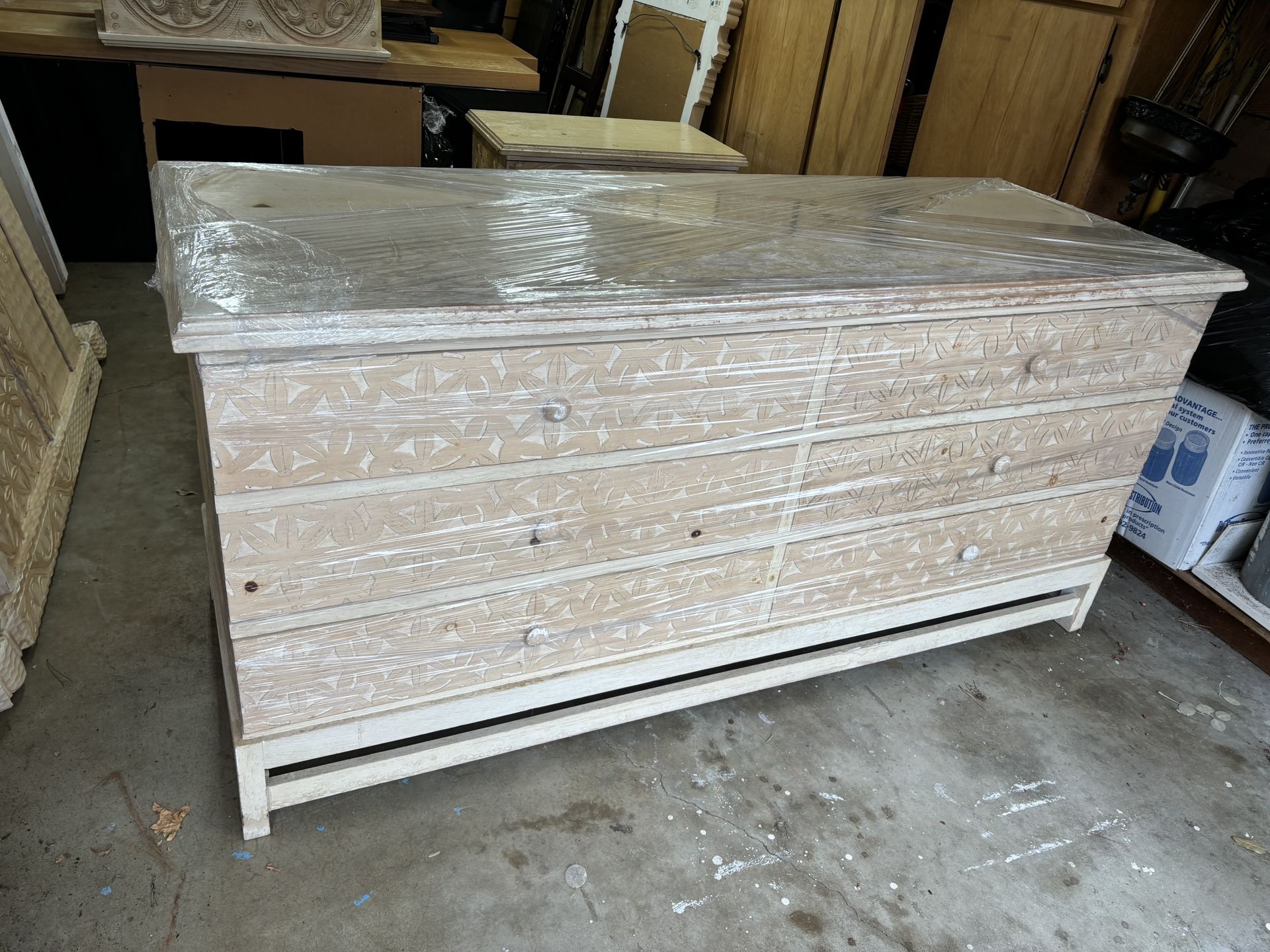 Dresser $200