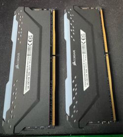 DDR 4 Corsair vengeance pro 3600 mHz