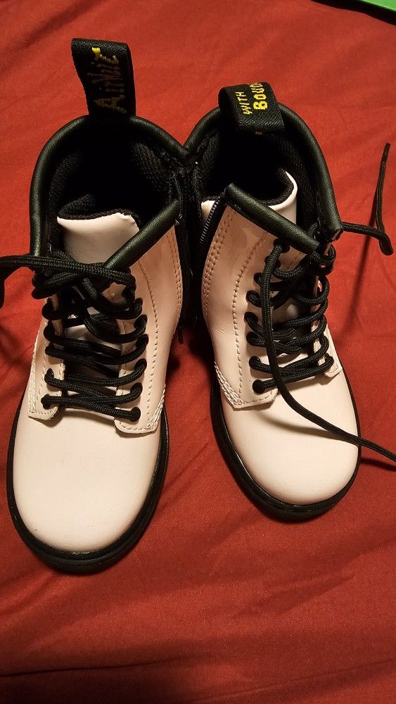 Air Wait Boots