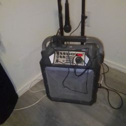  BLUETOOTH  SPEAKER