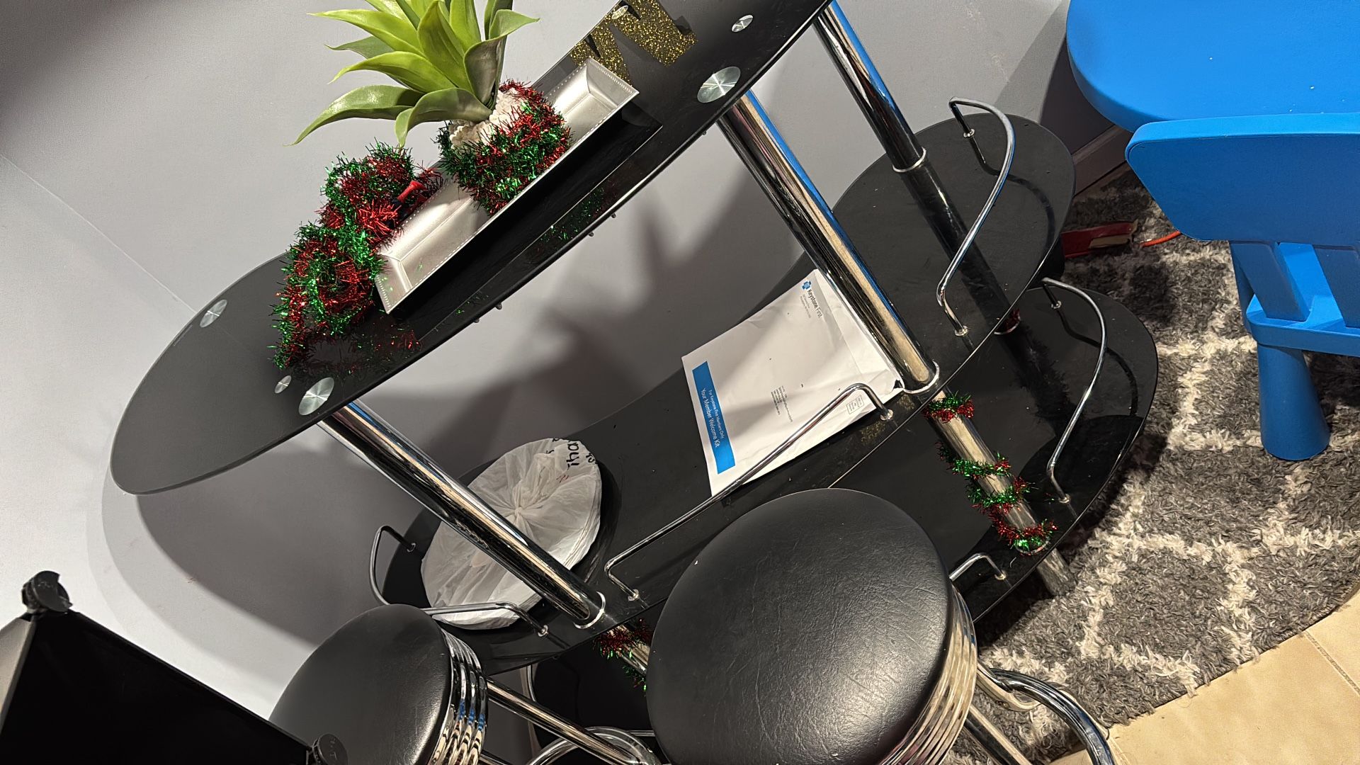 Glass Bar w/ 2 stool