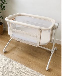Baby Delight Bedside Bassinet | Portable Infant Sleeper | Cream
