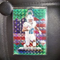 TYREEK HILL DOLPHINS AMERICAN NATIONAL PRIDE MOSAIC PANINI NFL SPORTS CARD!