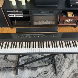 Alesis Recital 88-Key Digital Piano – mint condition