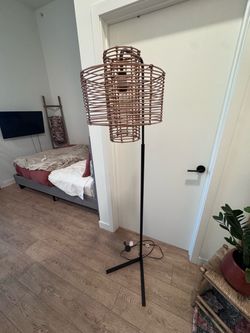 Silverwood Cyndi 70" Rattan Floor Lamp – Black
