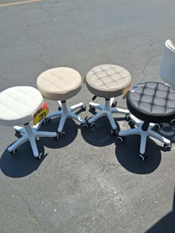 Small Stool W/ Adjustable Height (NEW)