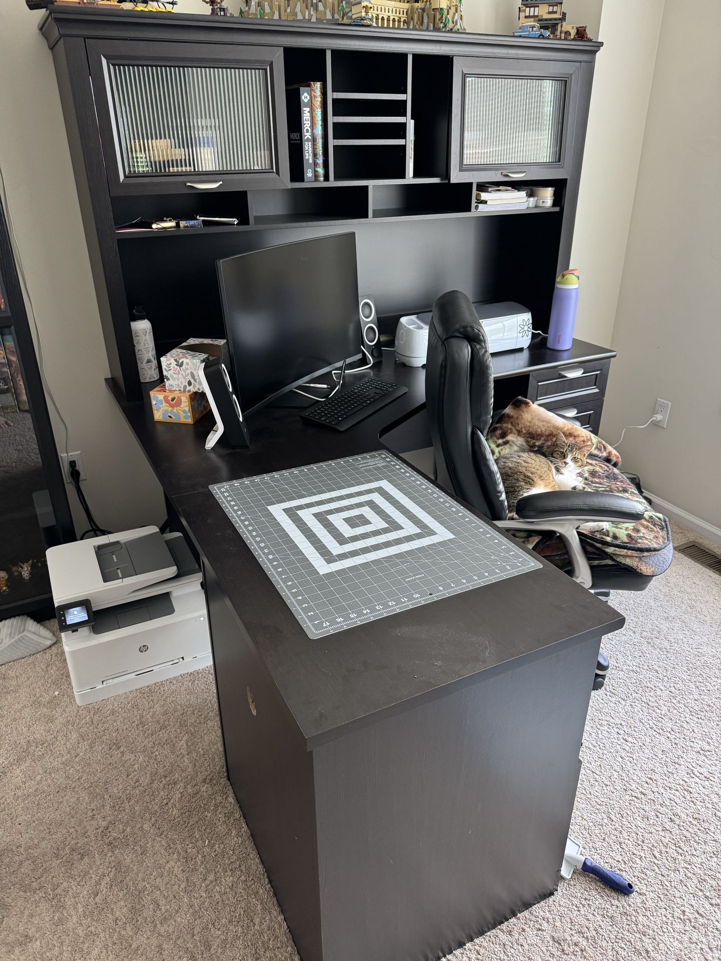 Corner Desk With Hutch