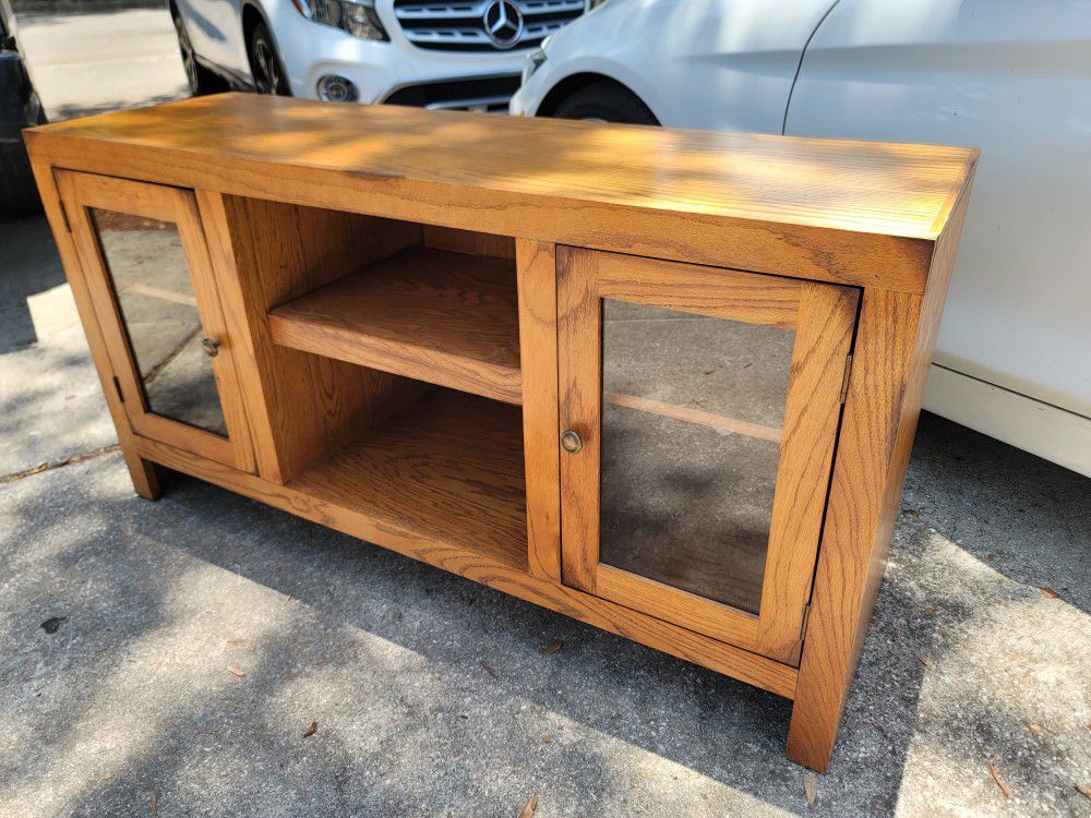 Solid Oak Wood Craft Console/Media Stand 
Hecho De Mexico 
