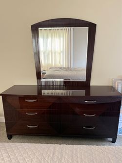 3 piece bedroom set with mirror -$300
